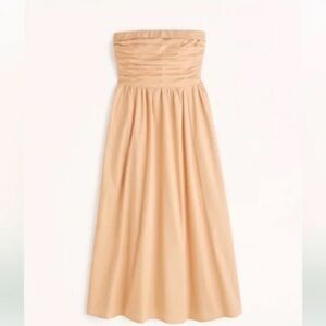 Abercrombie & Fitch | Poplin Strapless midi Dress in Light Orange | Small